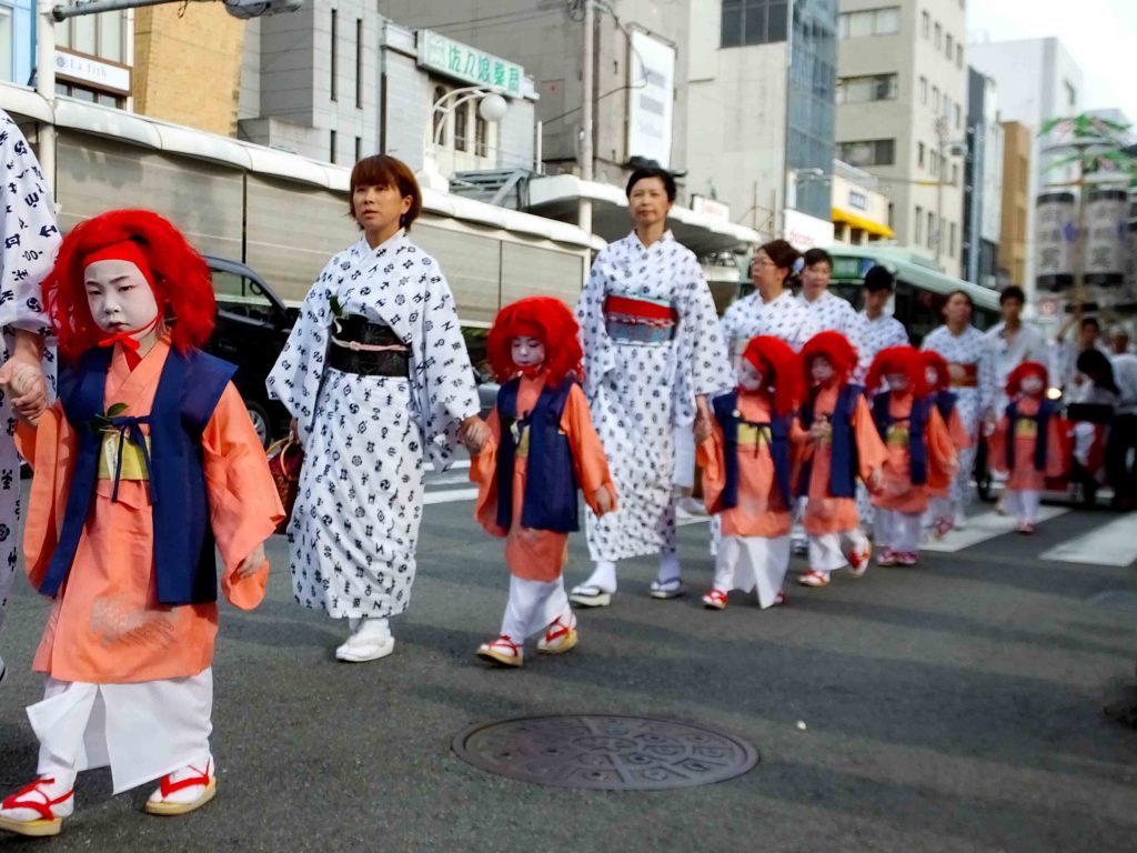 the parade to welcome the mikoshi 2