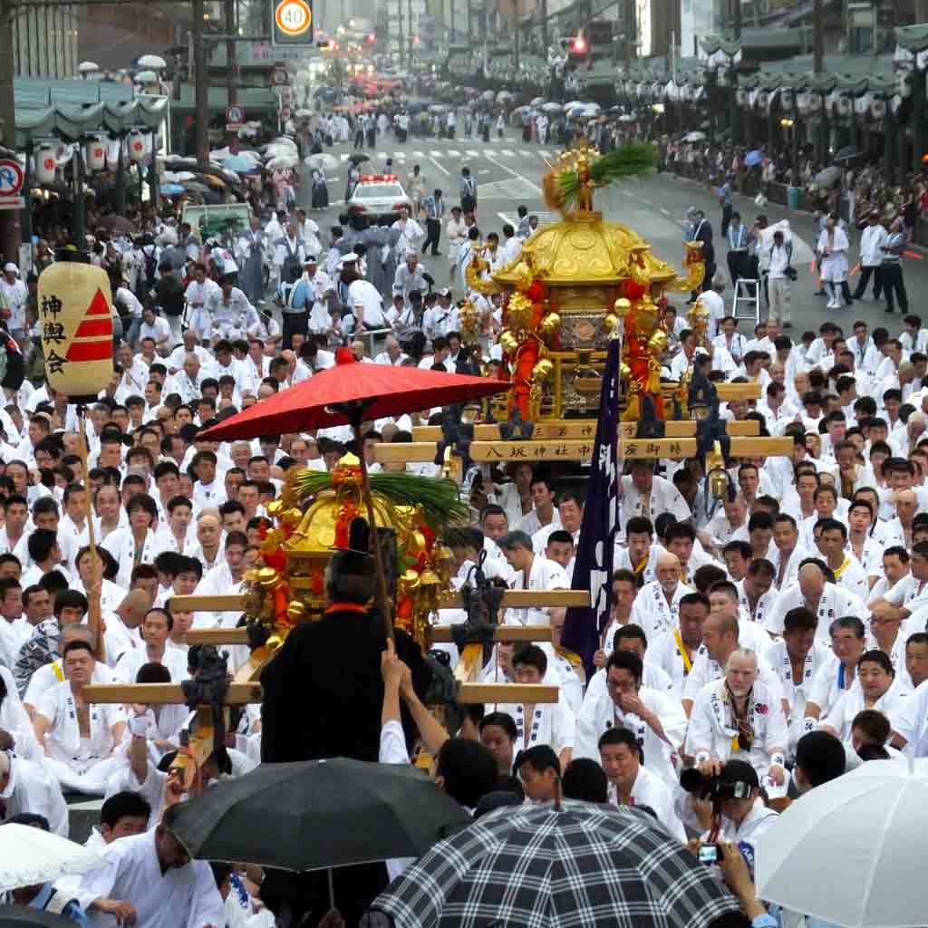 the-mikoshi-carriers-listening-to-the-speech