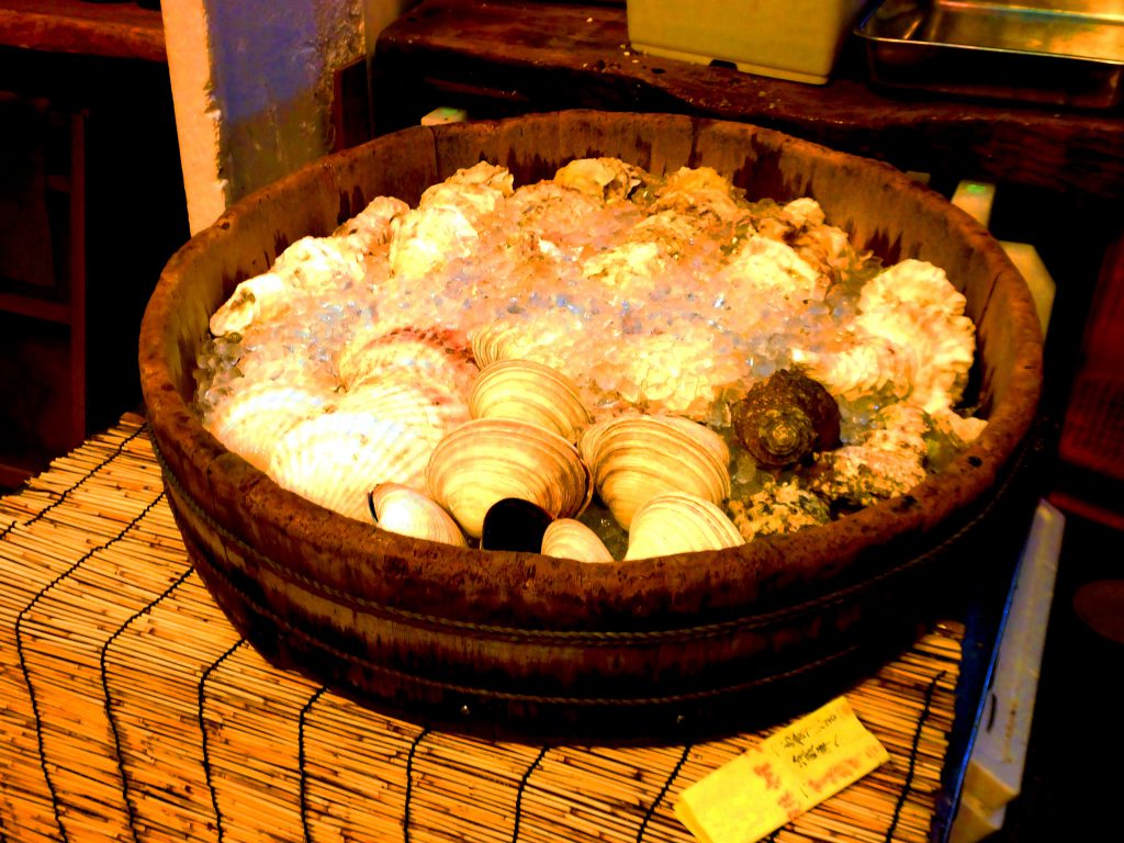 shells and ice in the tub