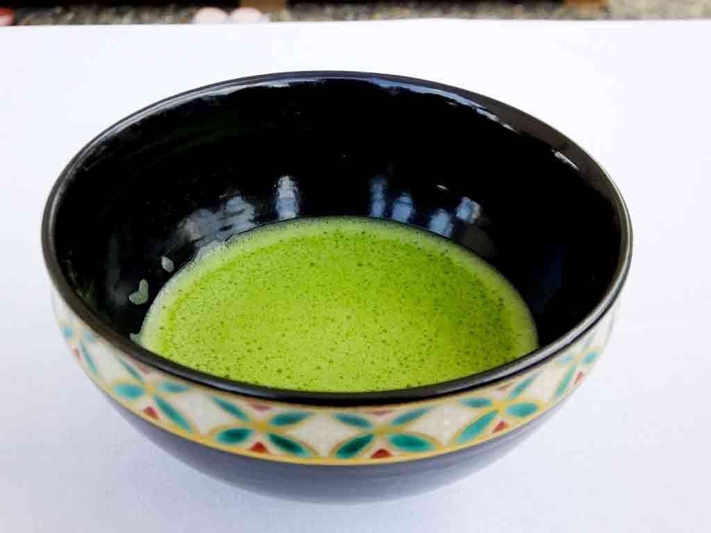 the-matcha-green-tea-and-a-maiko