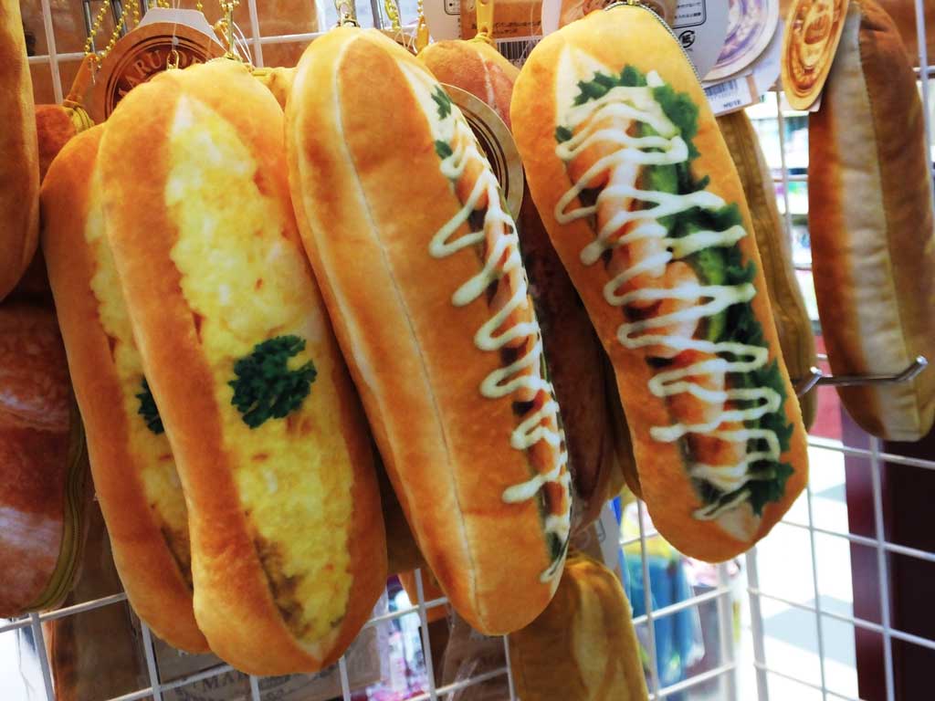 pencil cases that really look like bread