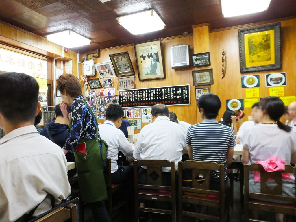 the crowded restaurant