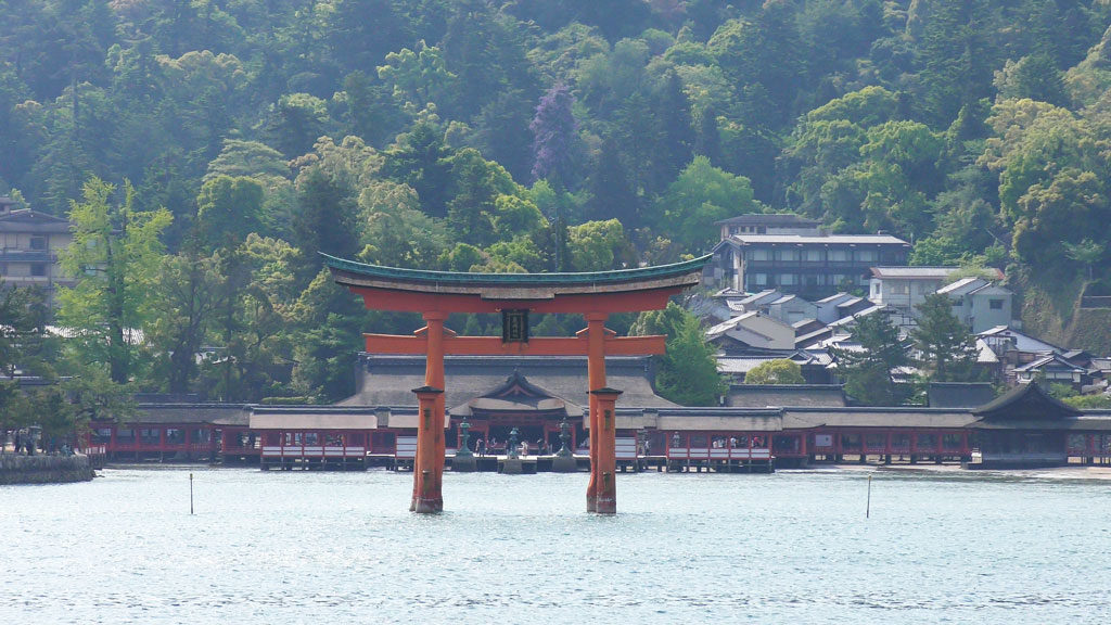 the view of Itsukushima Shrine